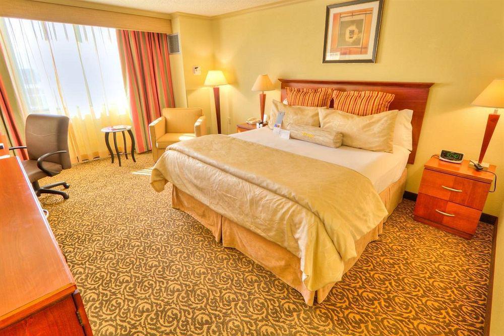 Holiday Inn Tampa Westshore - Airport Area By Ihg Exterior foto